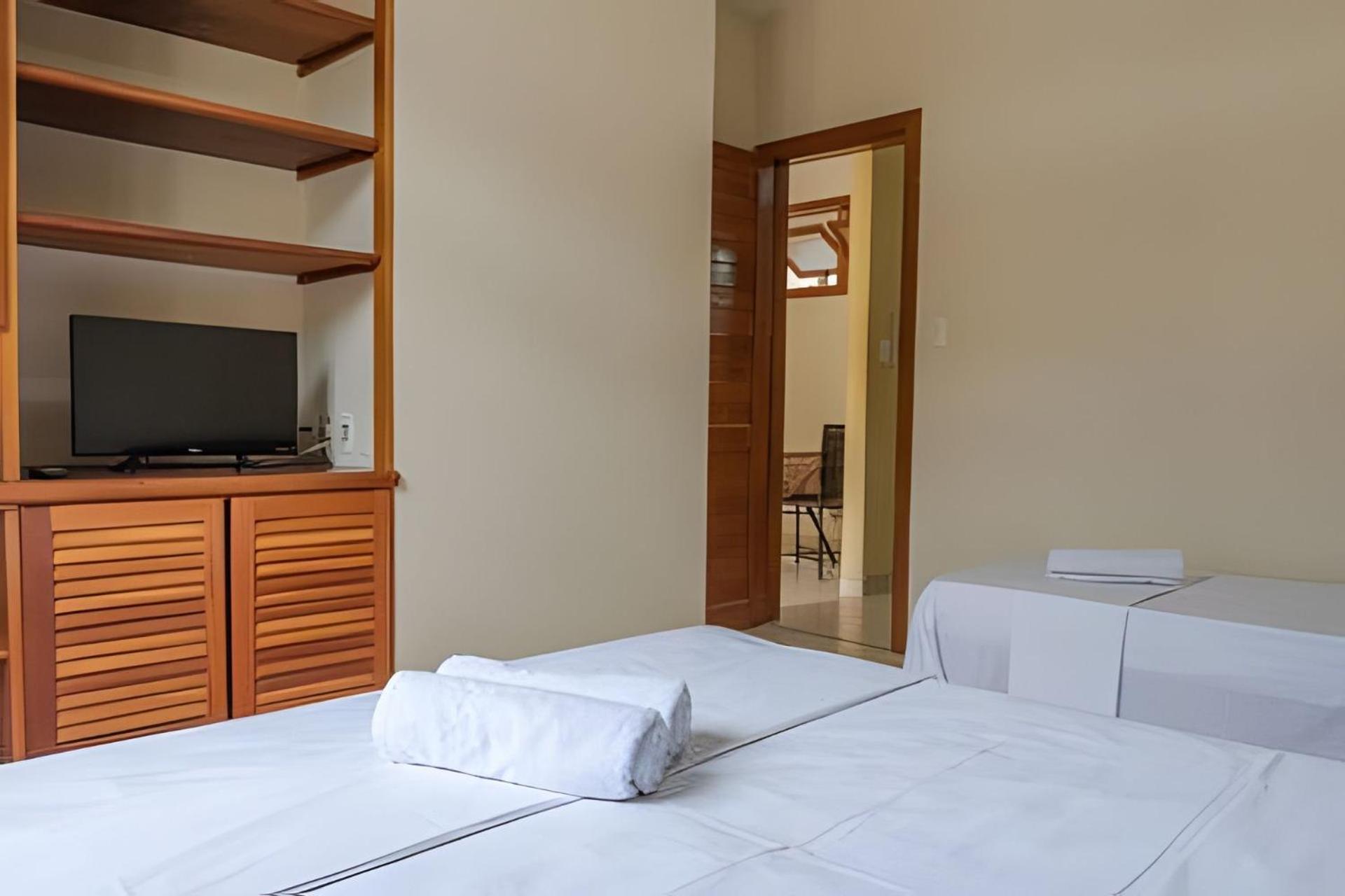 Em Frente A Praia De Taperapuan; Piscina; 1 Quarto; Wifi 300 Mbs; Estacionamento Gratuito 1 Veiculo Porto Seguro Exterior foto